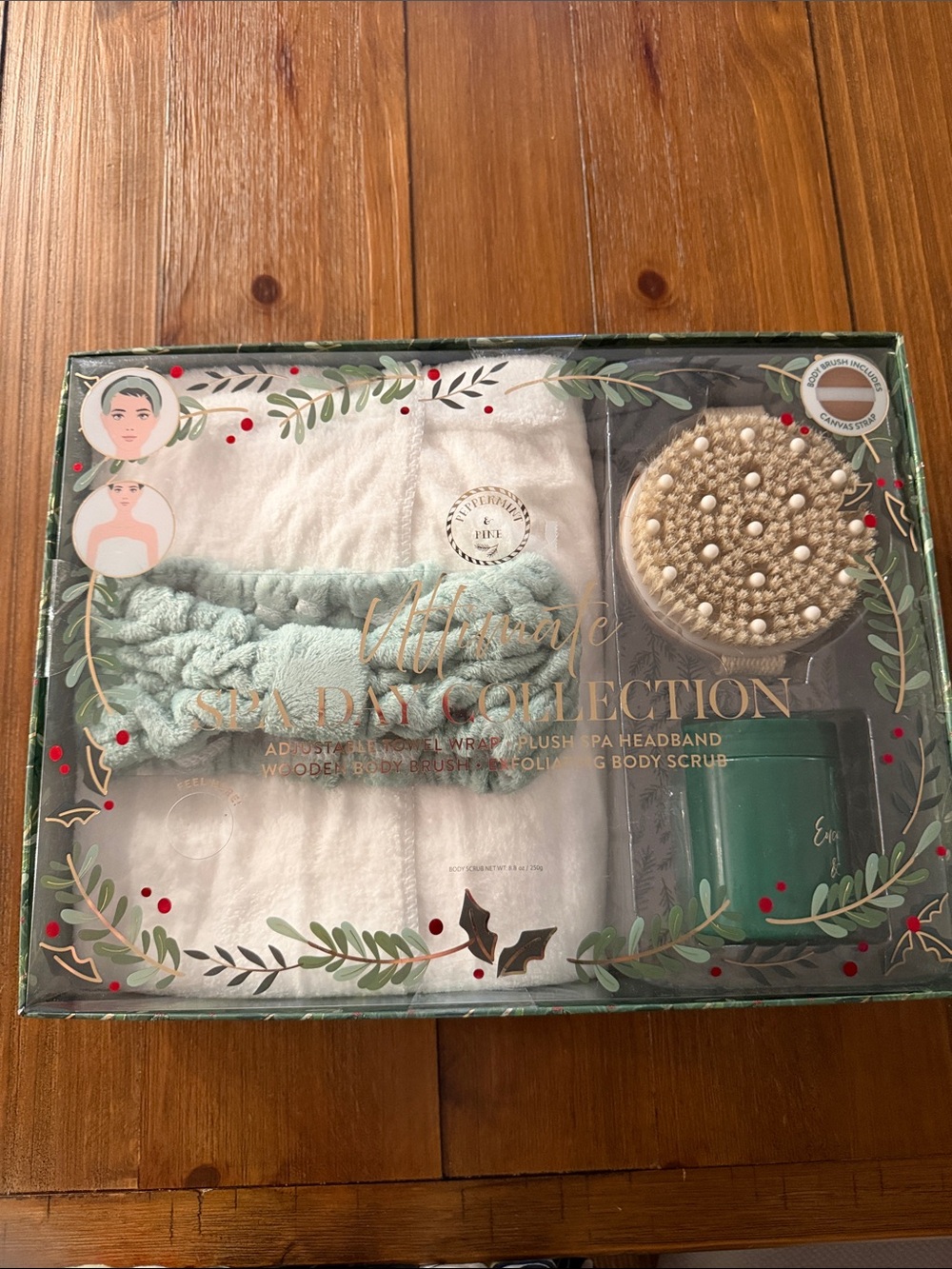 Spa Gift Set with Mint Headband & White Towel